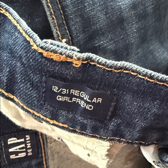 GAP Women's Blue Distressed Boyfriend Jeans - Picture 3 of 3
